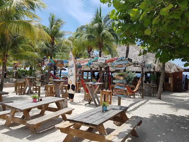 Chill Beach Bar and Grill