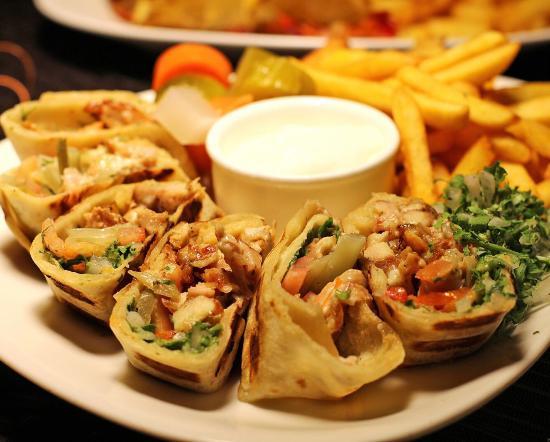 Grills @ Chill'o Pool Bar