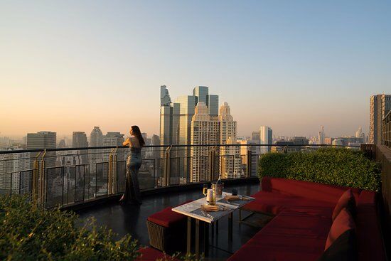 Zoom Sky Bar and Restaurant